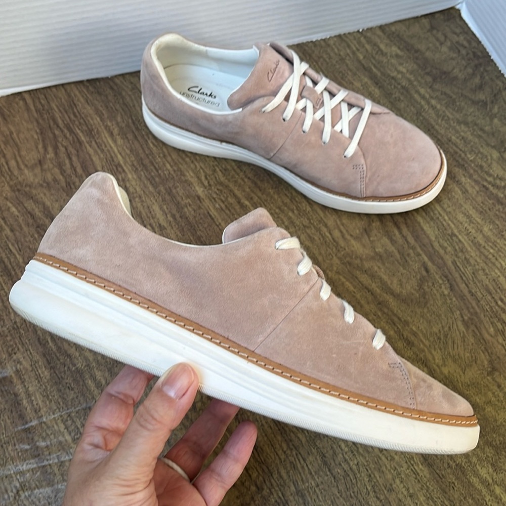 Clarks Women's Sneakers in Light Pink and White